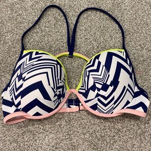 Victoria’s Secret The Fabulous bikini top 36D